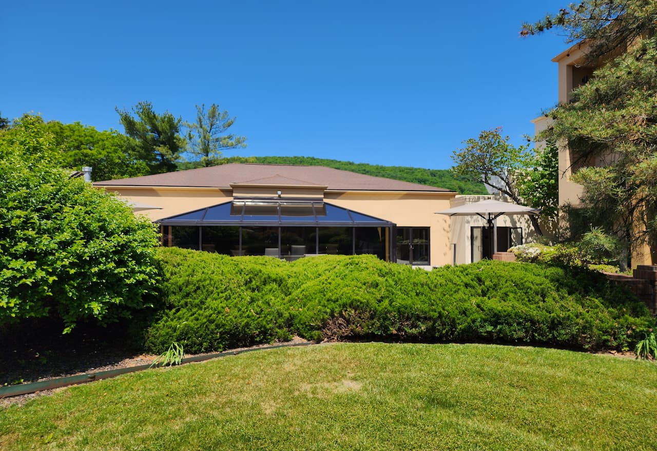 Thumbnail-For-Courtyard Mahwah-By-Optsy Thumbnail-For-Courtyard Mahwah-By-Optsy
